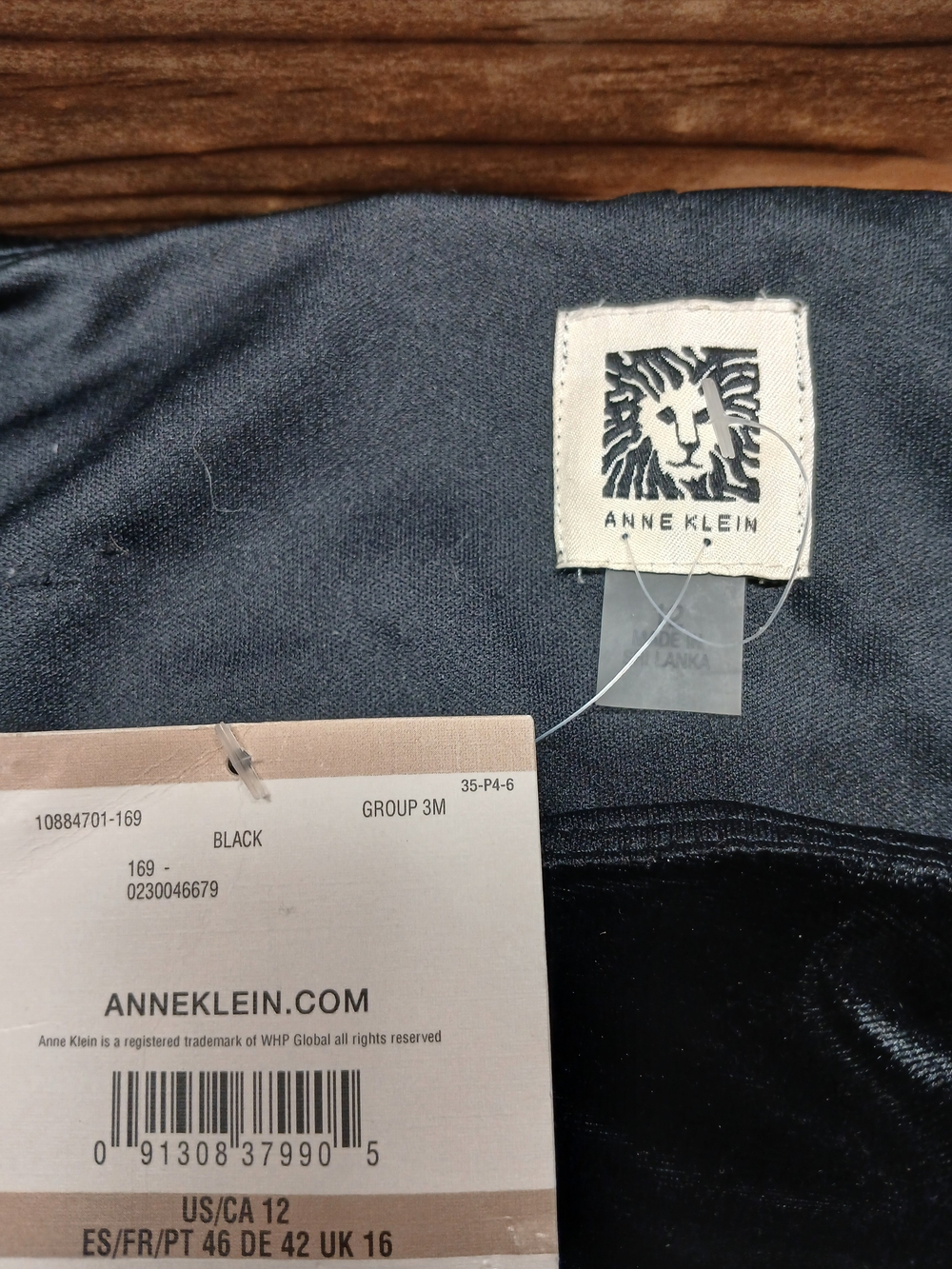 Annen Klein Women's Black Velvet Ruched Sheath Dress - Picture 10 of 10